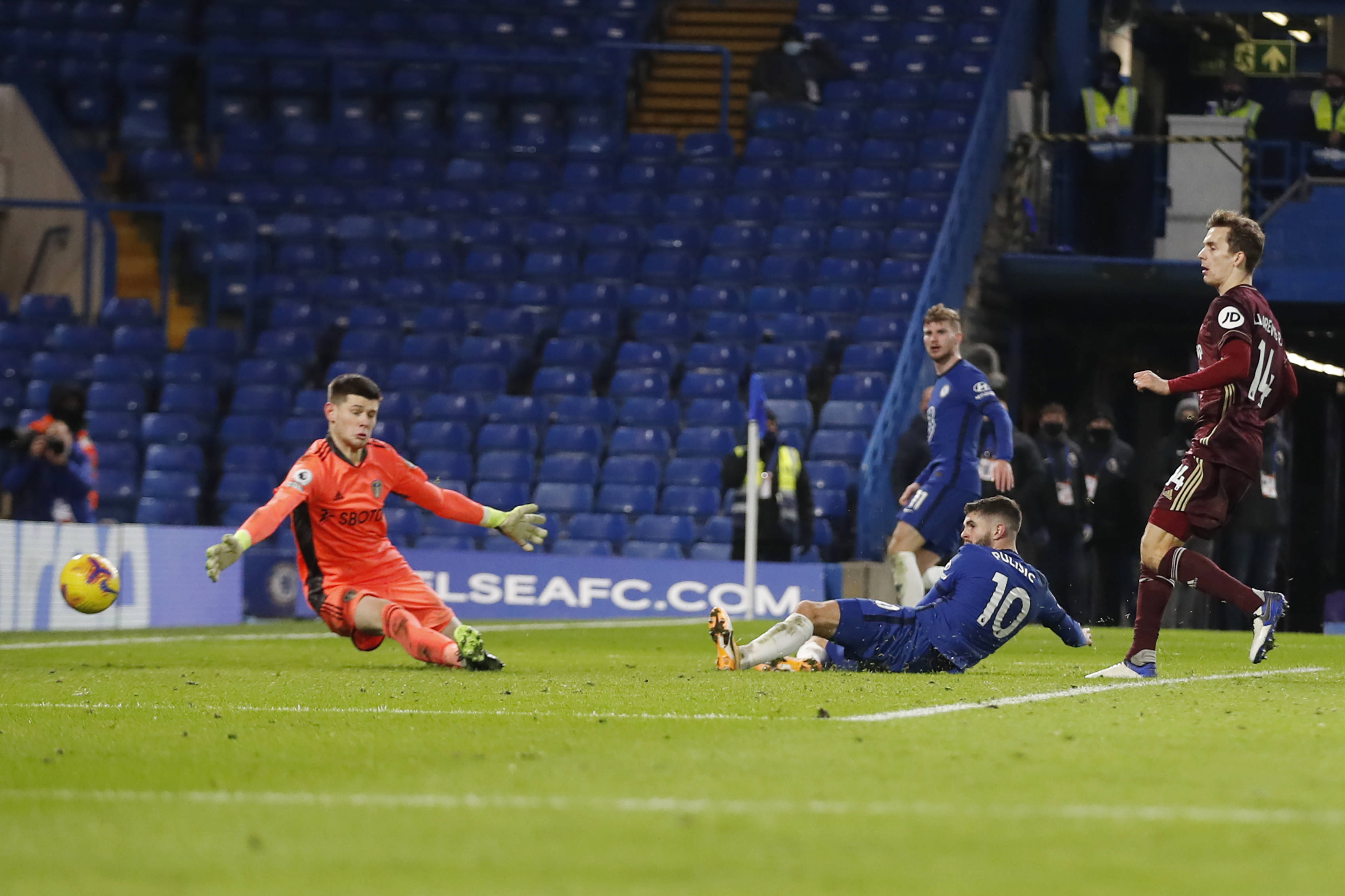 也显示出他 也显示出他